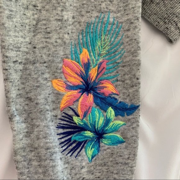 VS PINK Grey 1/4 Zip - Picture 3 of 5